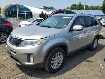  Salvage Kia Sorento