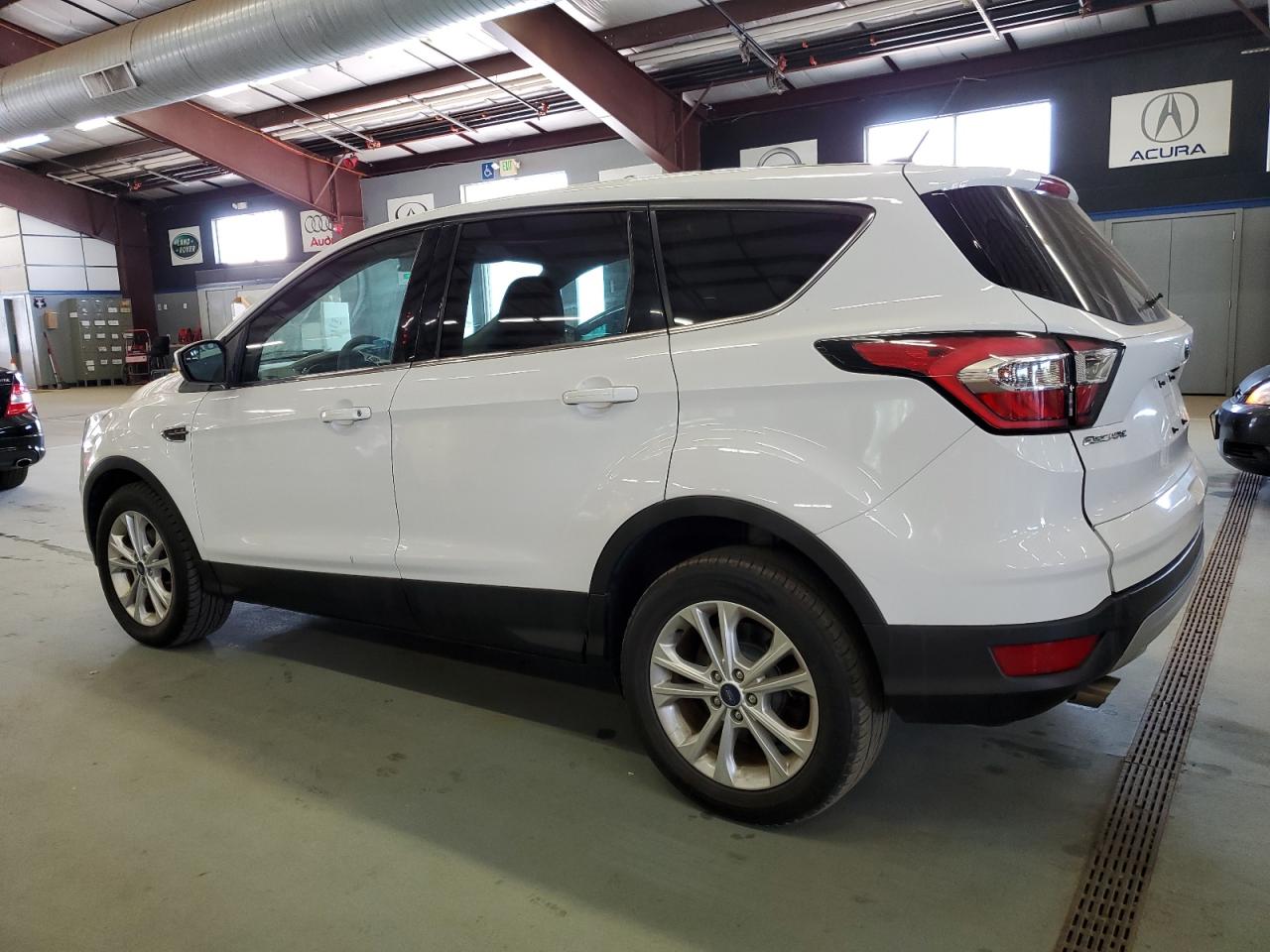 Ford Escape Se Image 4
