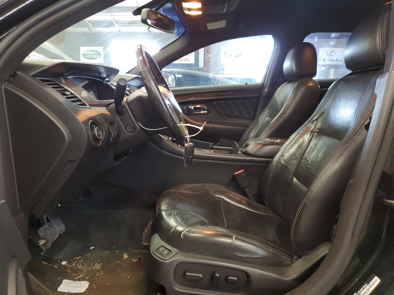 Ford Taurus Limited Image 4