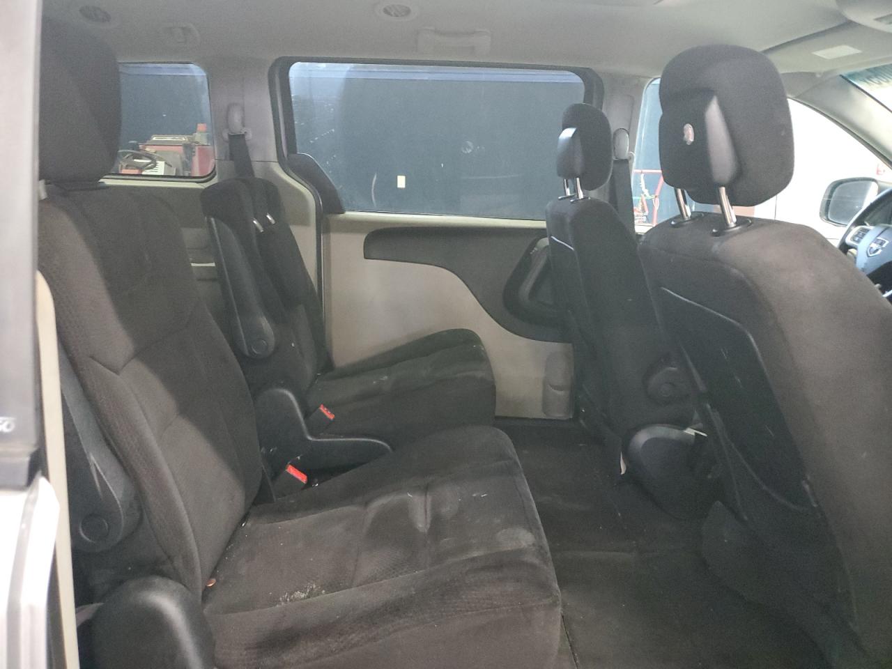 Dodge Caravan Sxt Image 9