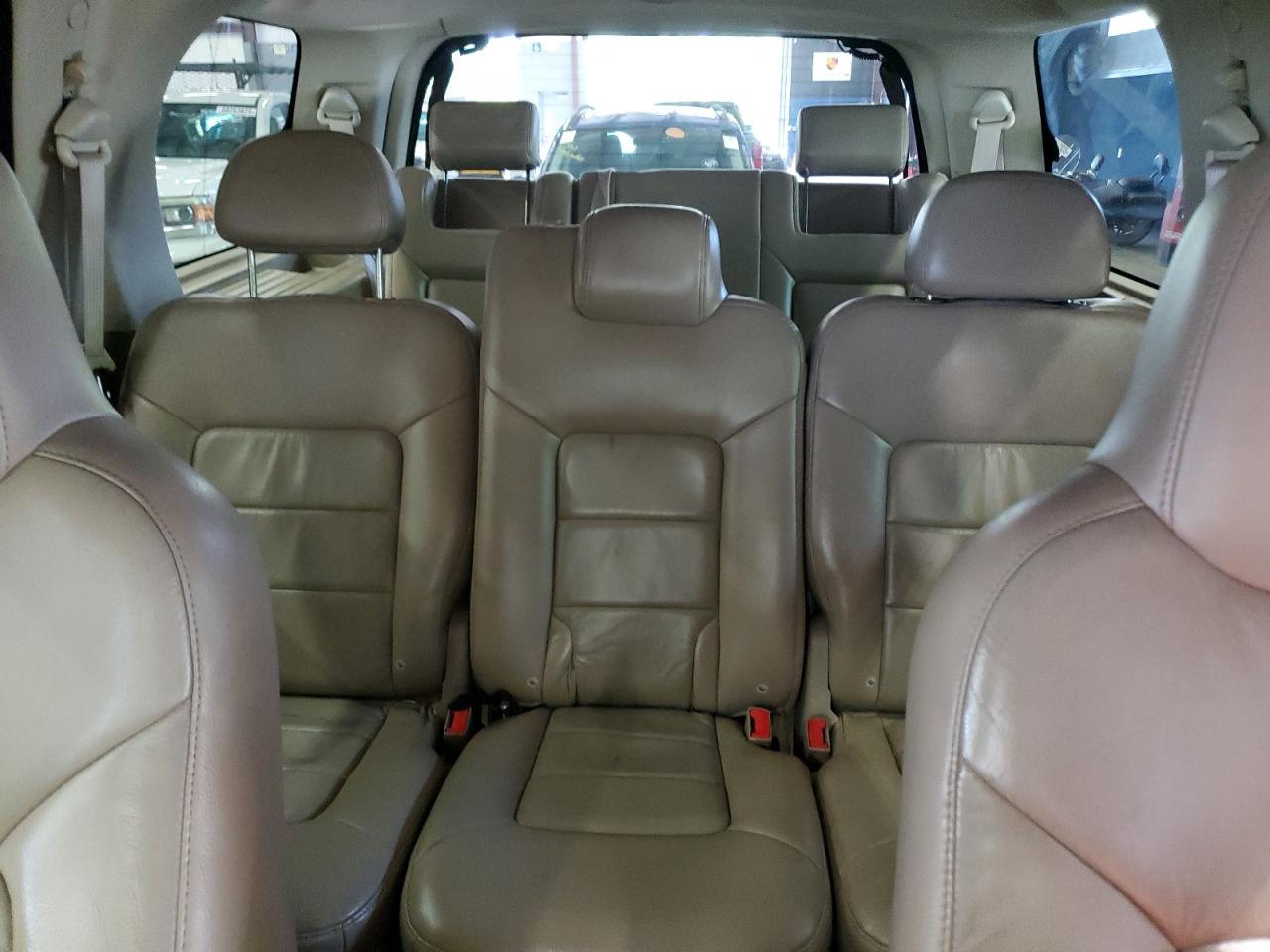 Ford Expedition Xlt Image 2