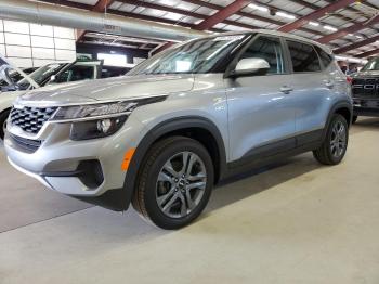  Salvage Kia Seltos