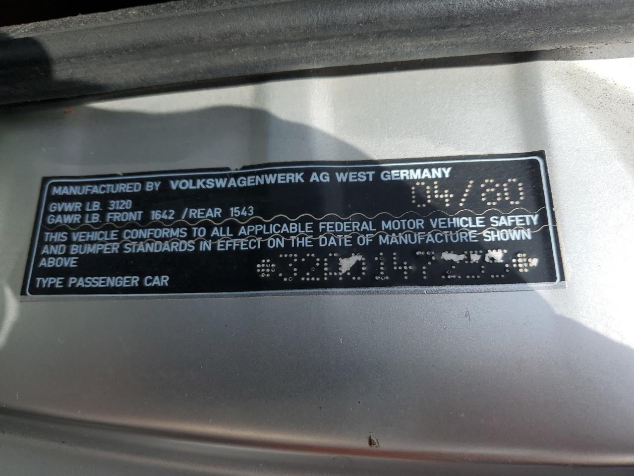 Volkswagen Dasher Image 12