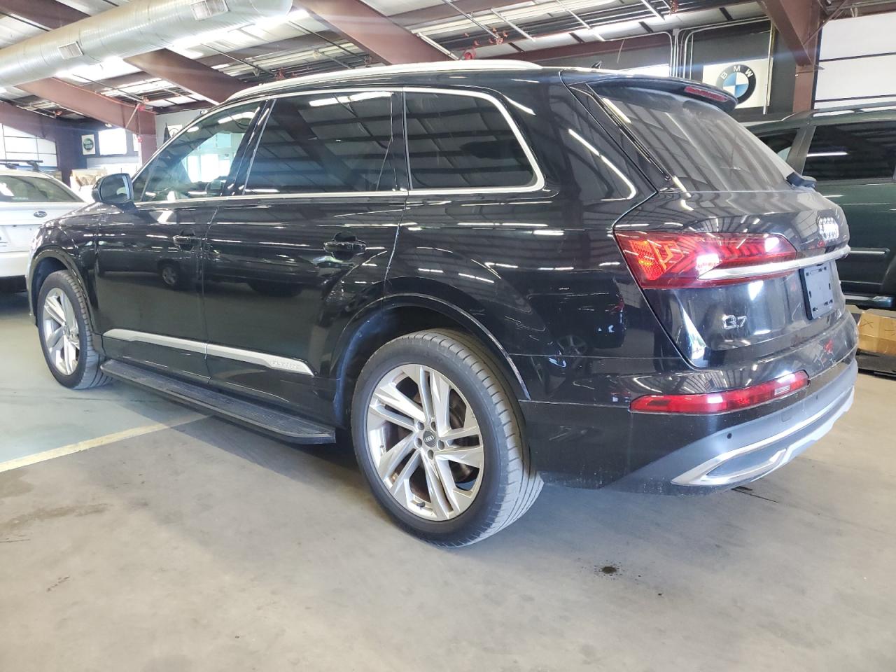 Audi Q7 Premium Image 2
