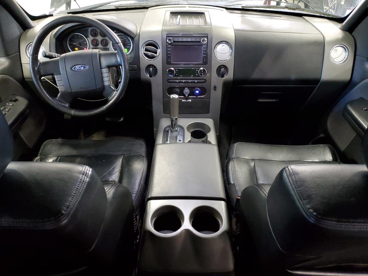 Ford F-150 Supercrew Image 4