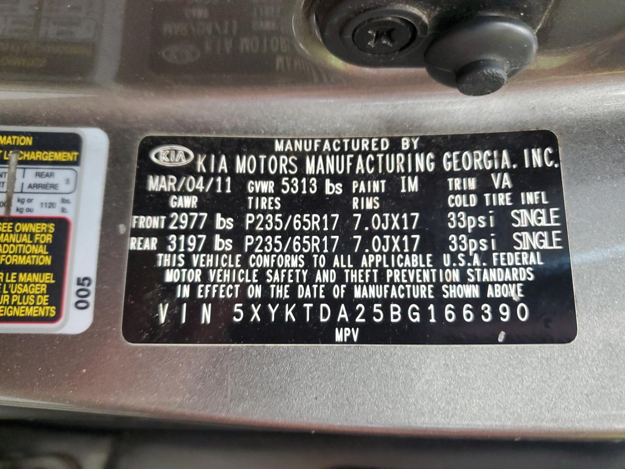 Kia Sorento Base Image 12