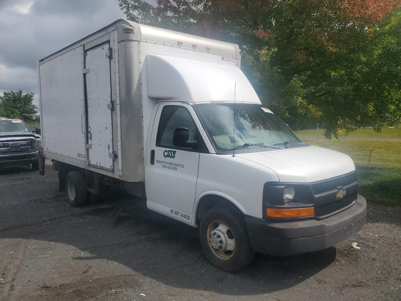 Chev Express Image 13