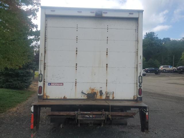 Chev Express Image 4