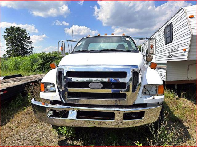 Ford F-650 Super Duty Image 4