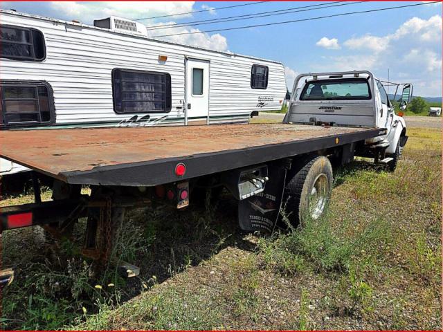 Ford F-650 Super Duty Image 6