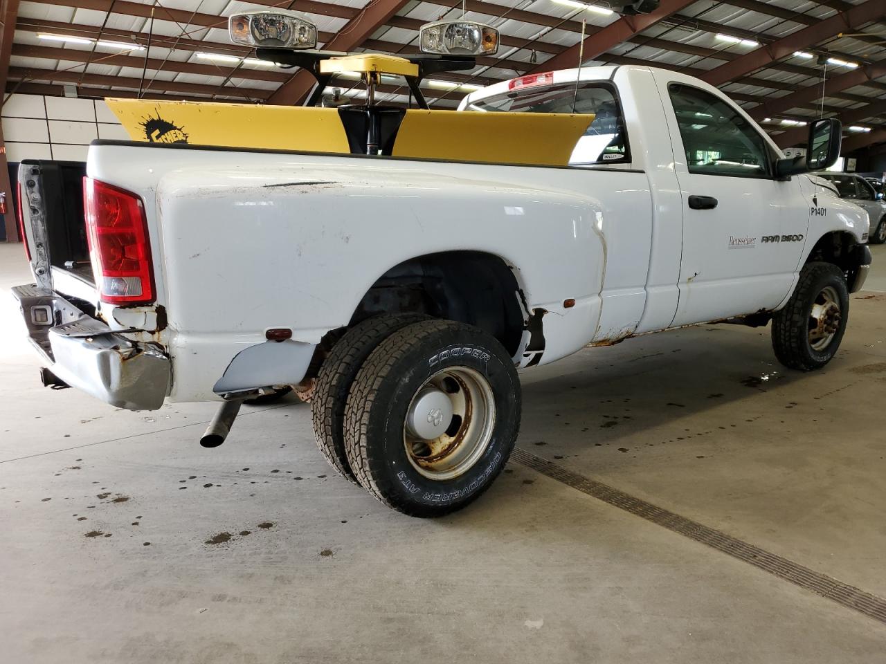 Dodge Ram 3500 St Image 11