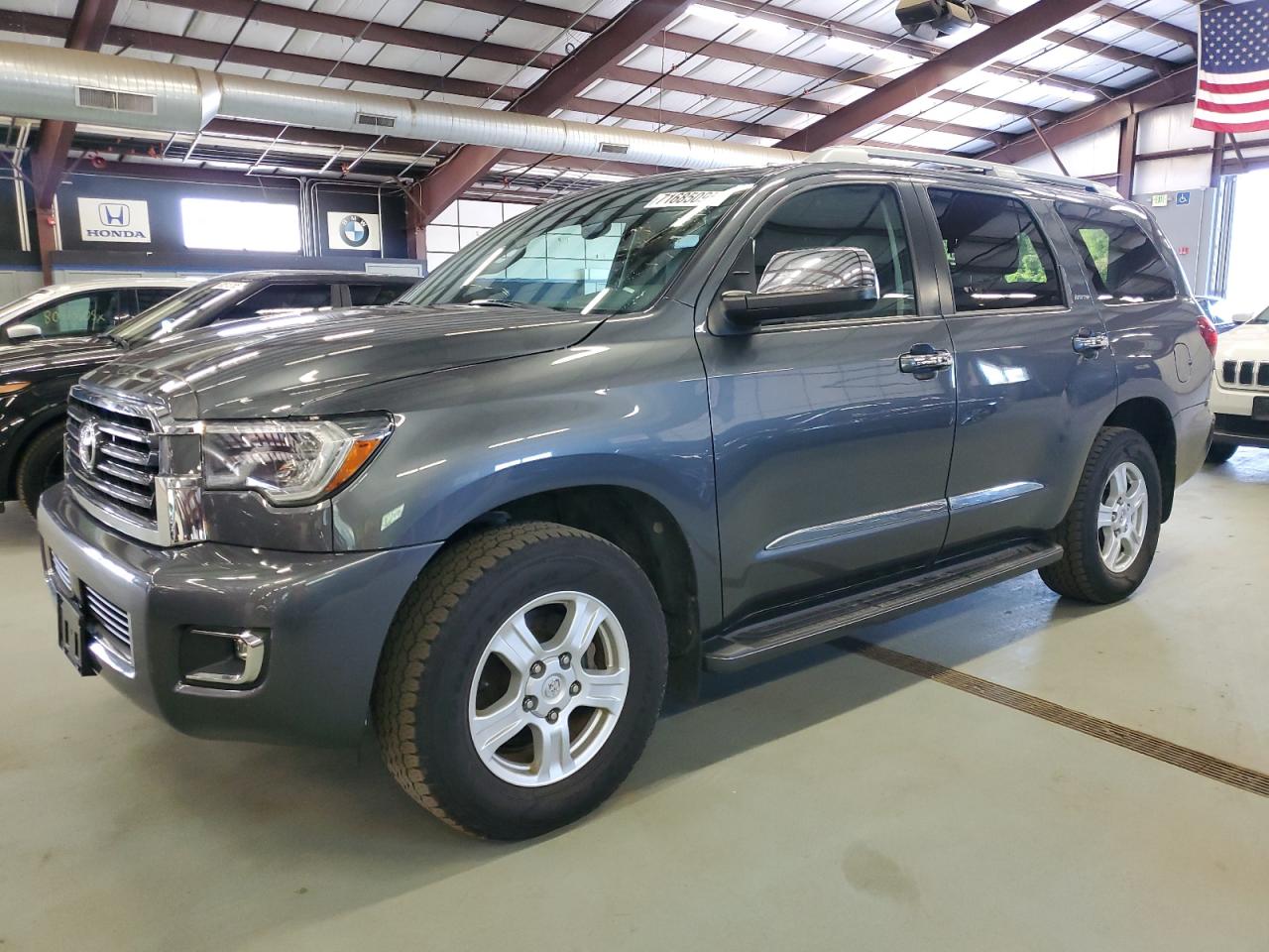 Toyota Sequoia Limited Image 1