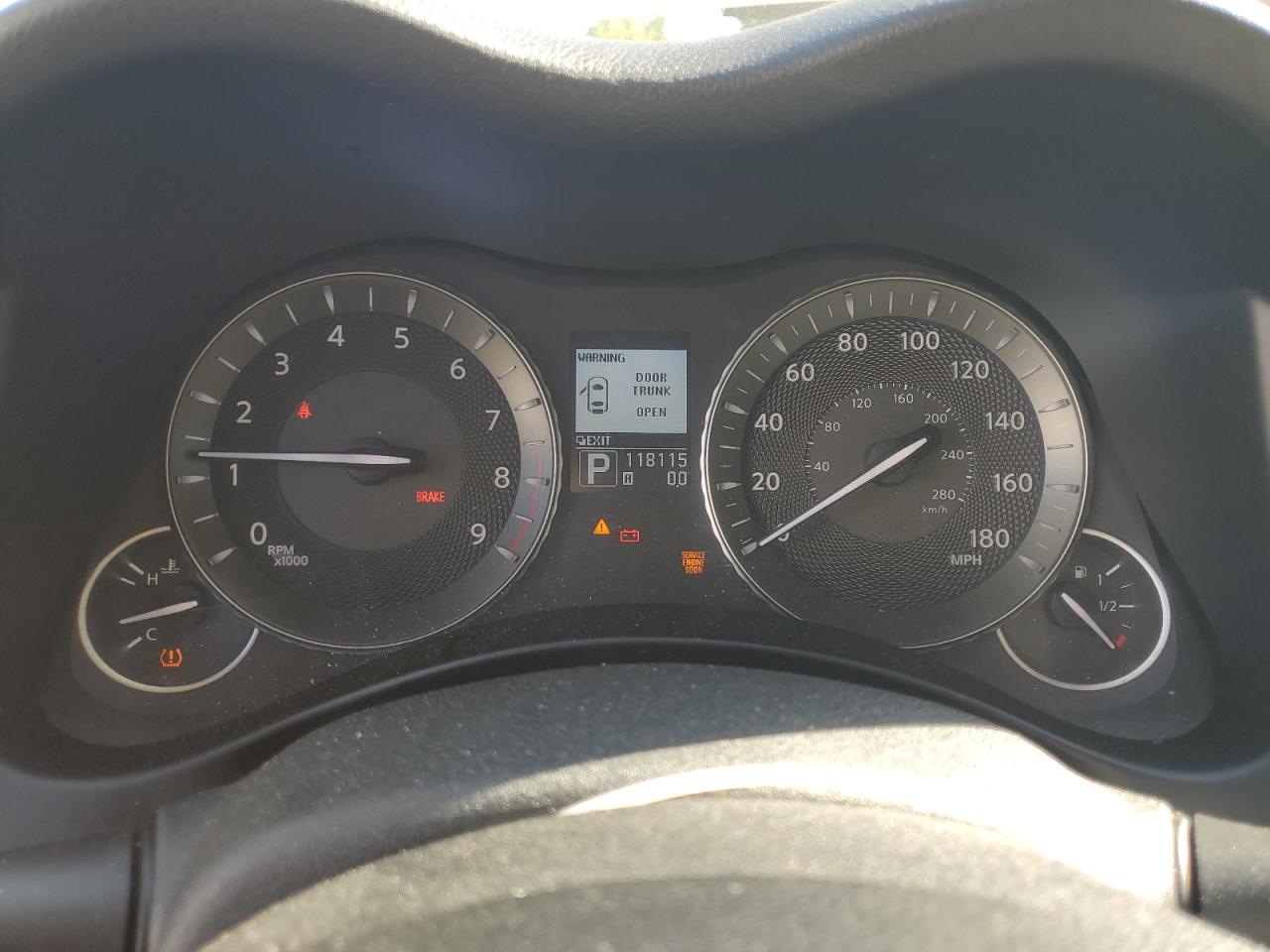 INFINITI M37 X Image 12