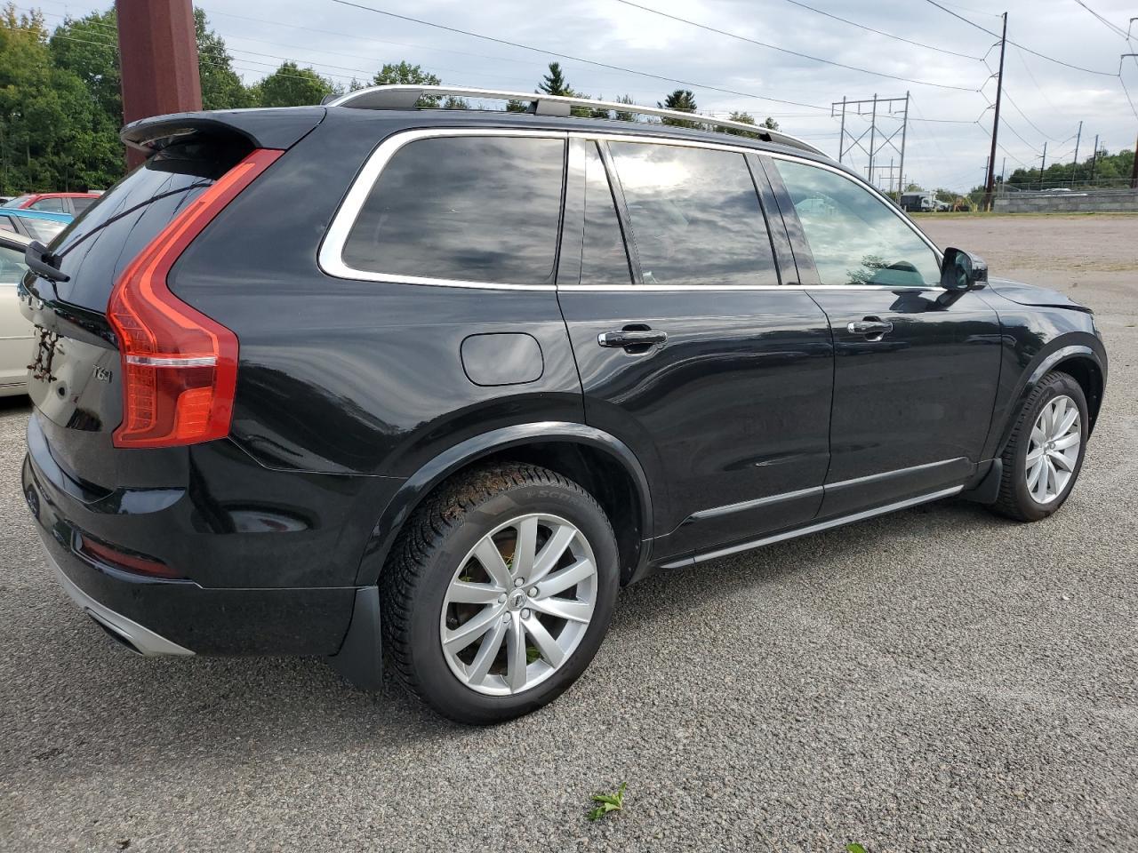 Volv XC90 T6 Image 1