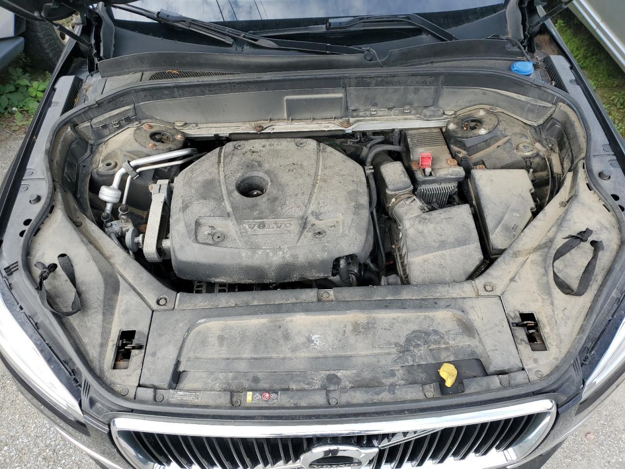 Volv XC90 T6 Image 9