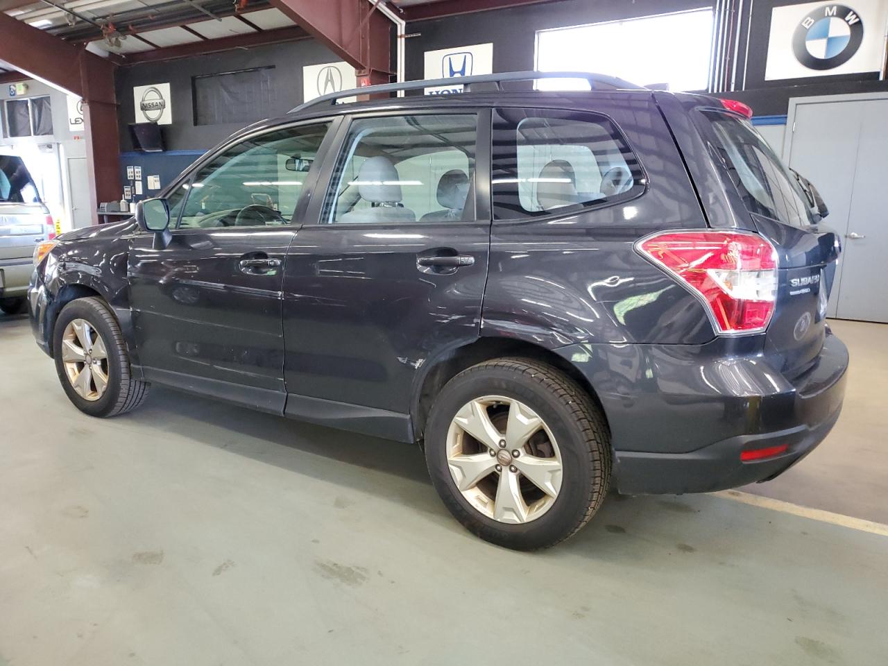 Subaru Forester 2.5i Image 2