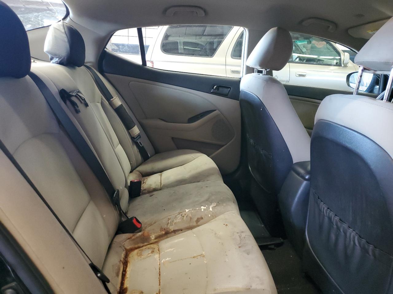 Kia Optima Lx Image 7