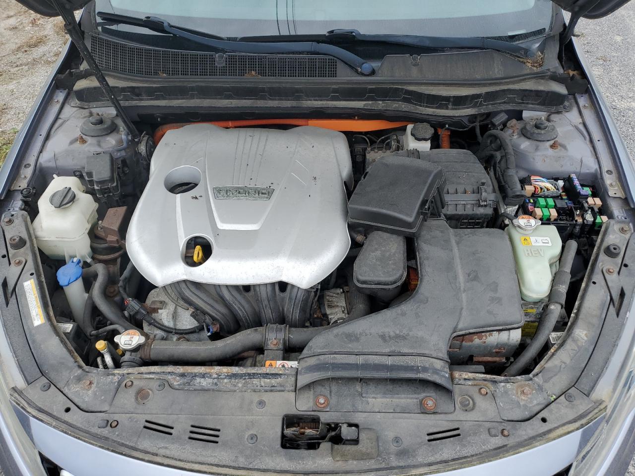 Kia Optima Hybrid Image 4