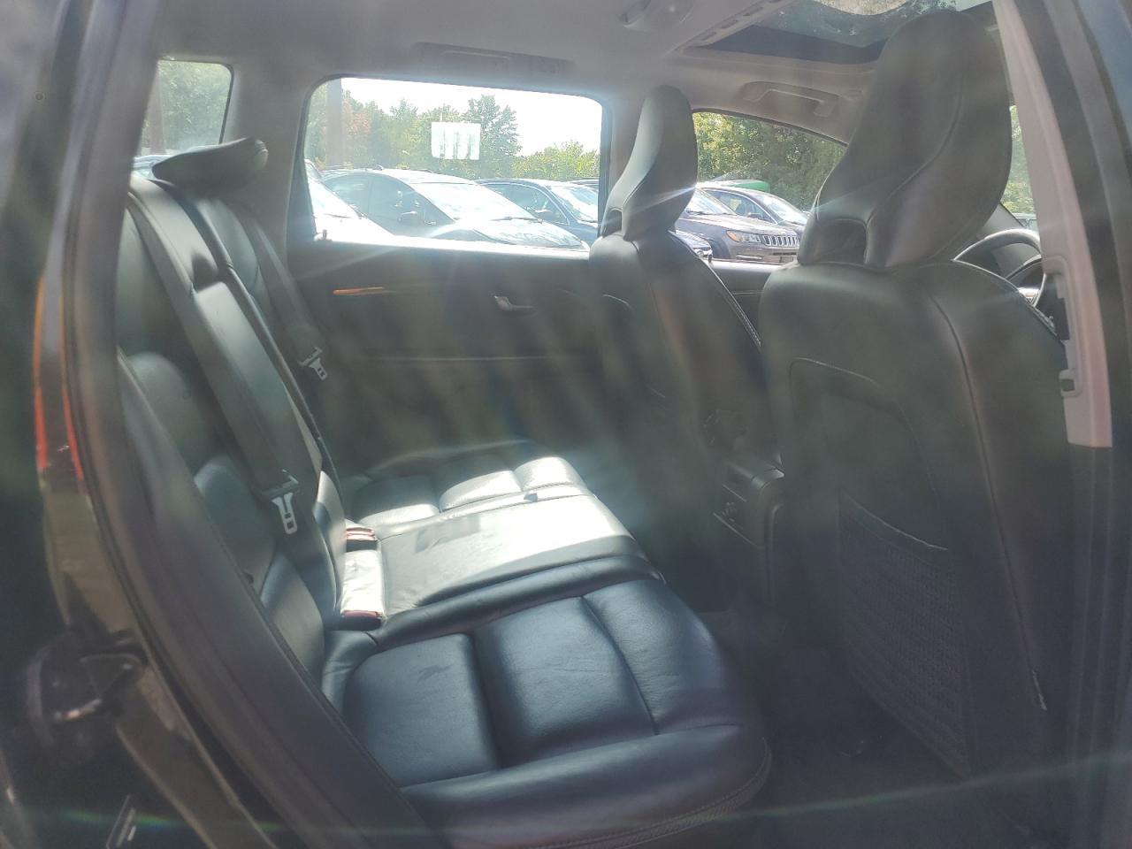 Volv XC70 T6 Image 5