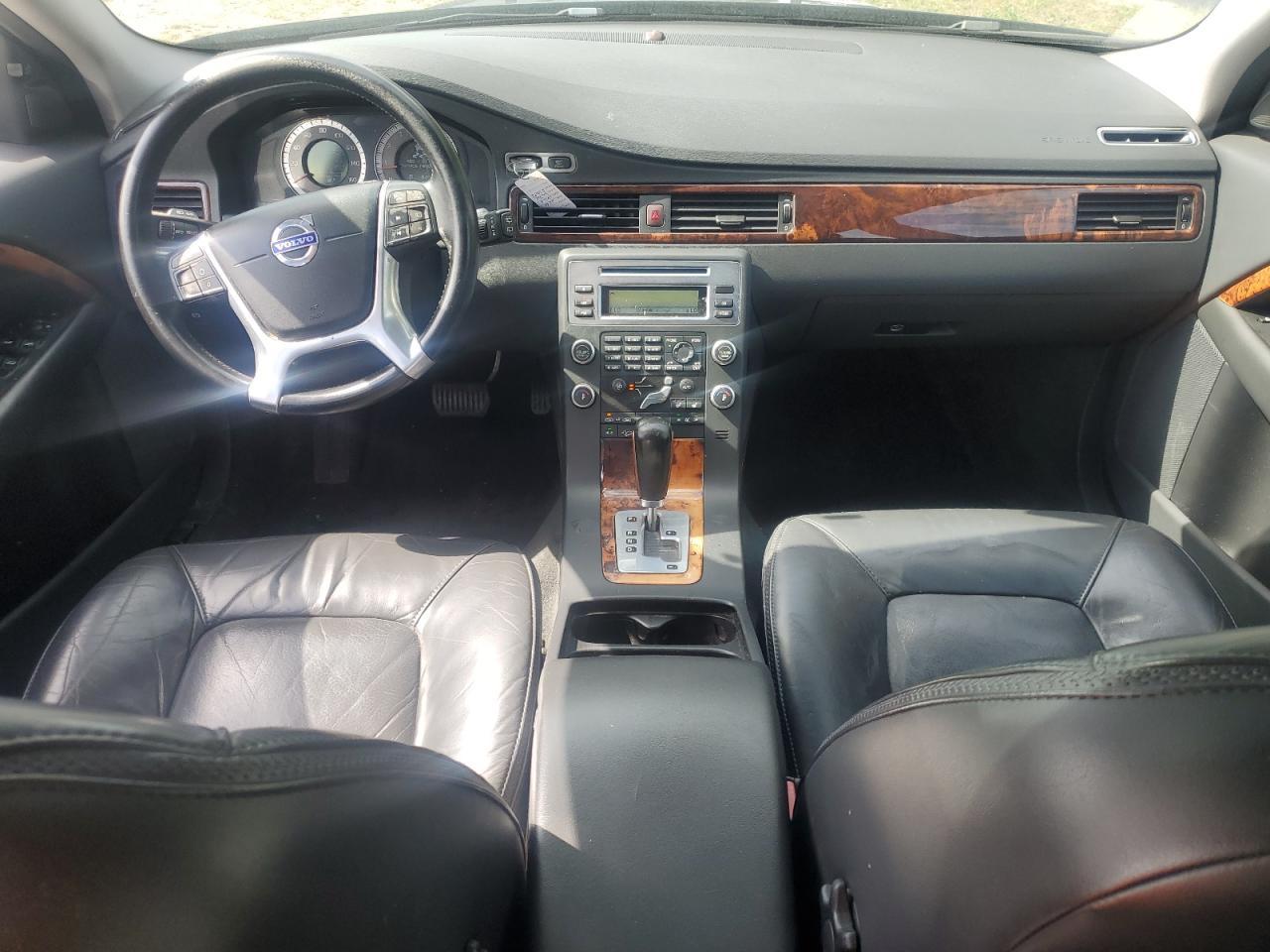 Volv XC70 T6 Image 7