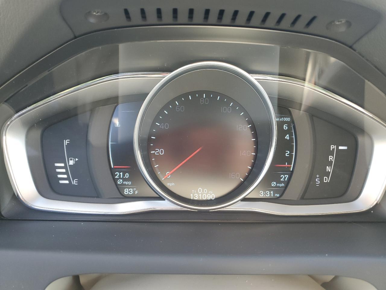 Volv XC70 T5 Platinum Image 7