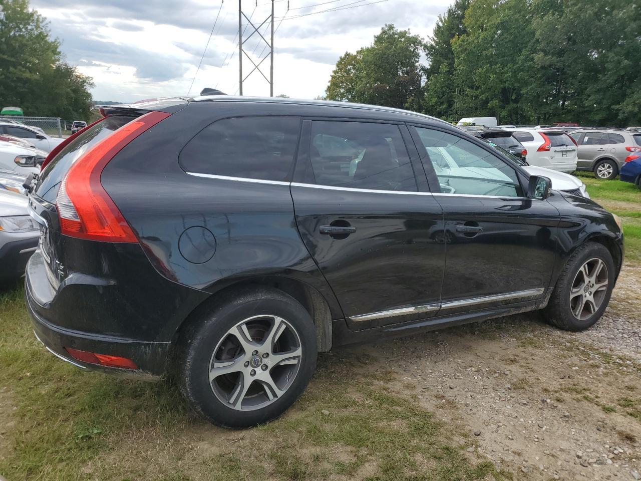 Volv XC60 T6 Premier Image 3