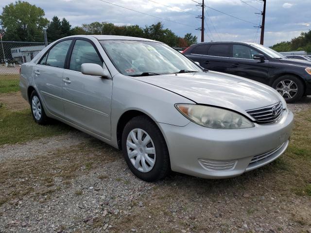  Salvage Toyt Camry