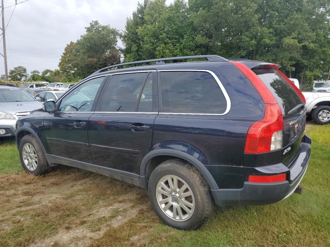 Volv XC90 3.2 Image 2