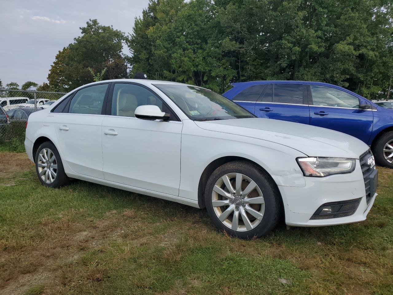 Audi A4 Premium Image 1