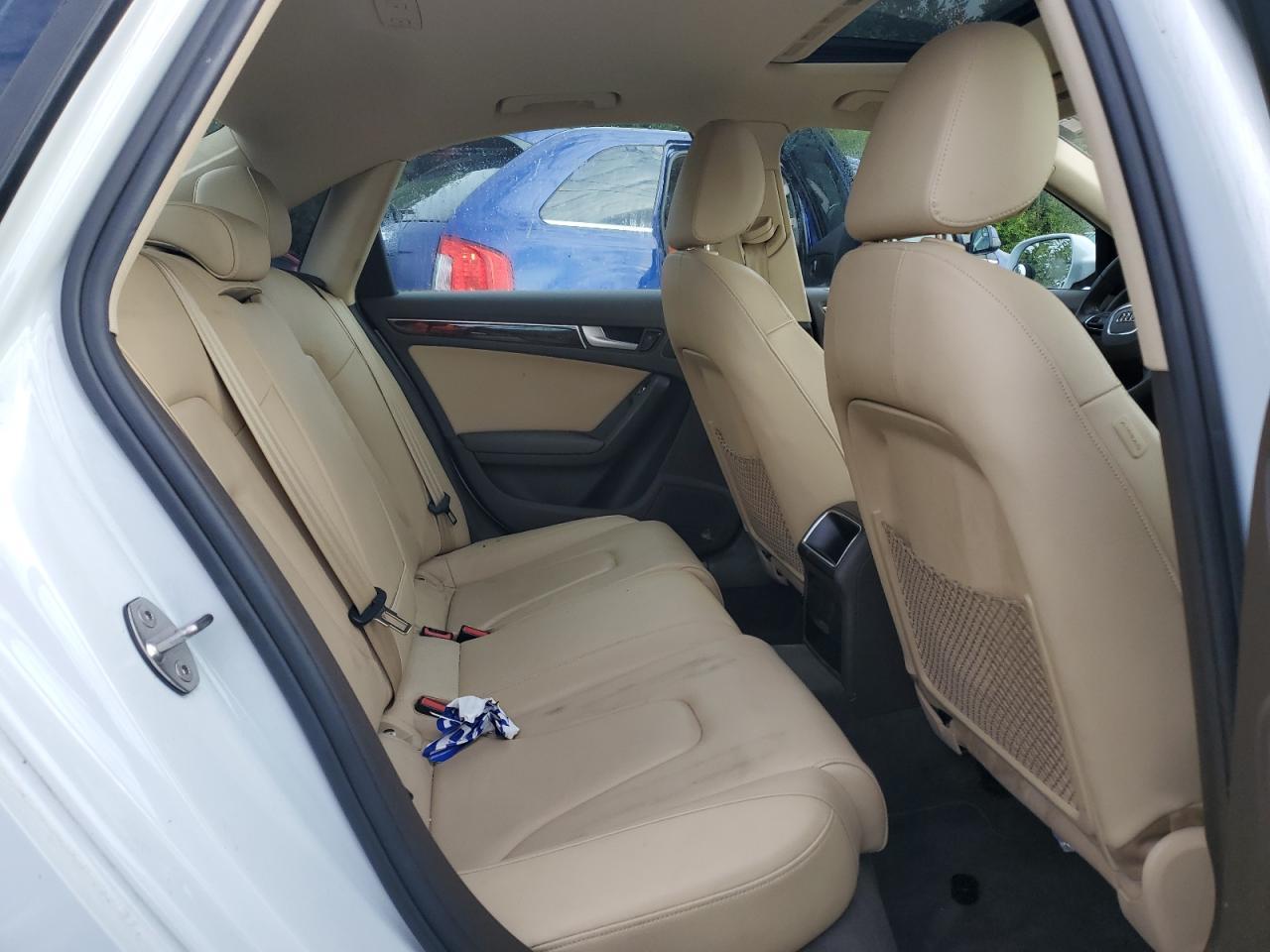 Audi A4 Premium Image 8