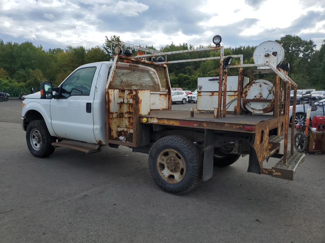 Ford F-350 Super Duty Image 10