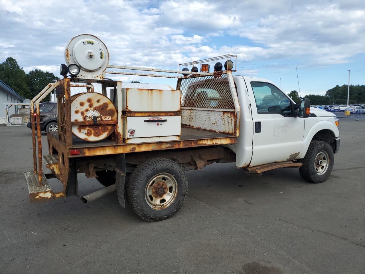 Ford F-350 Super Duty Image 4