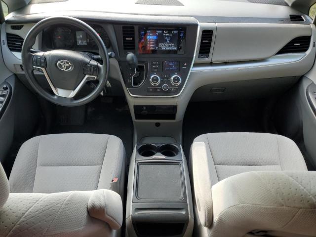 Toyota Sienna Le Image 8