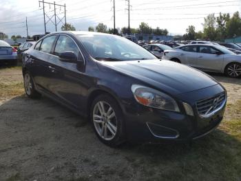  Salvage Volv S60
