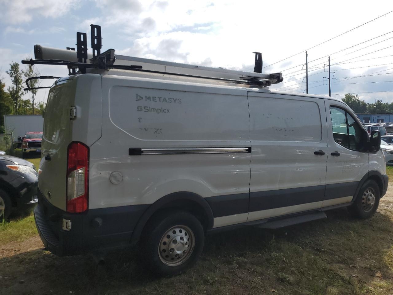 Ford Transit T-350 Image 2