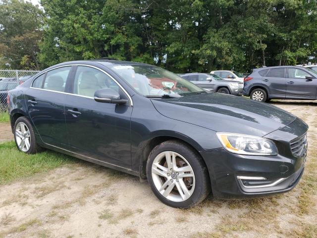  Salvage Volv S60
