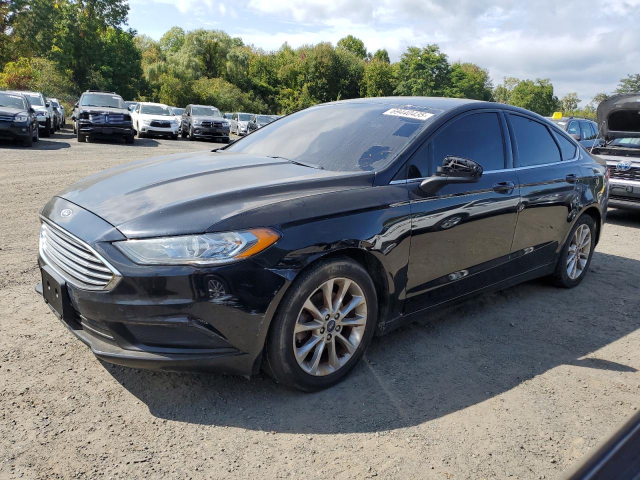 Ford Fusion Se Image 1