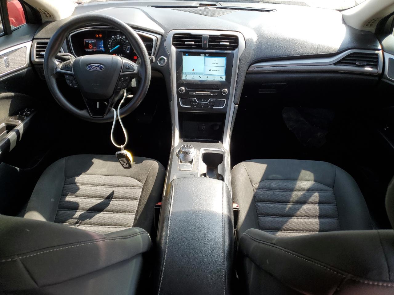 Ford Fusion Se Image 4