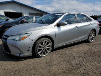  Salvage Toyt Camry