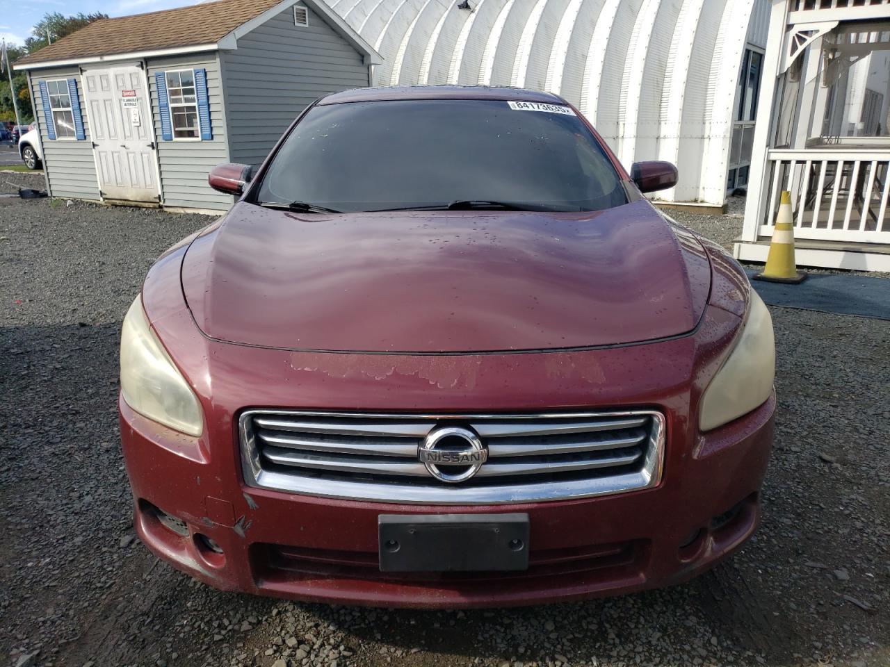 Nissan Maxima S Image 2