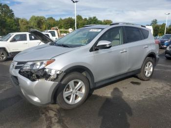  Salvage Toyt RAV4