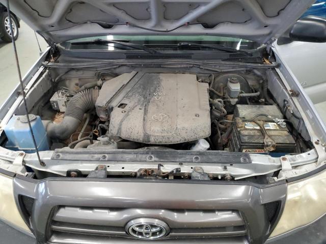 Toyota Tacoma Access Cab Image 4