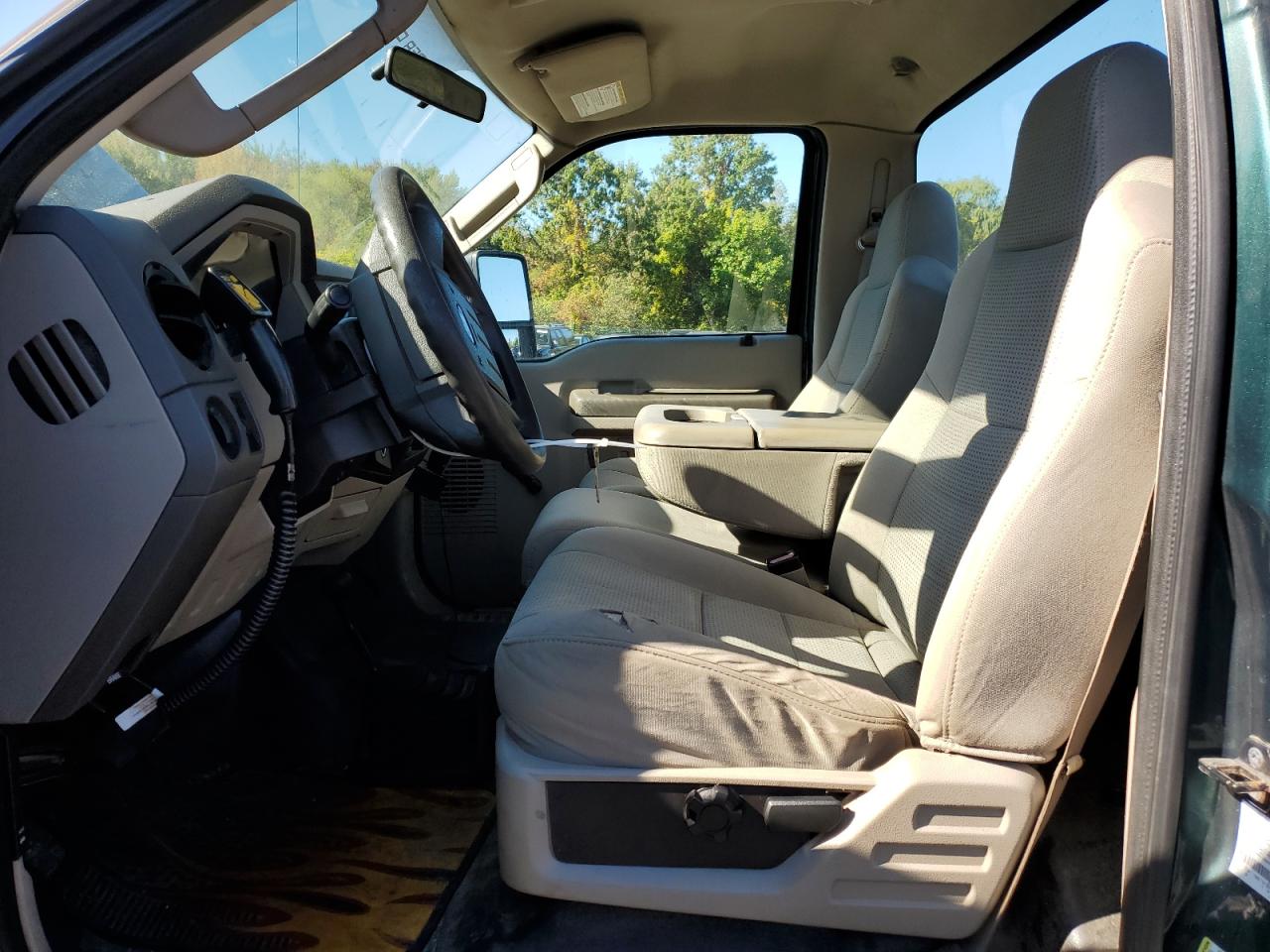 Ford F-250 Super Duty Image 6