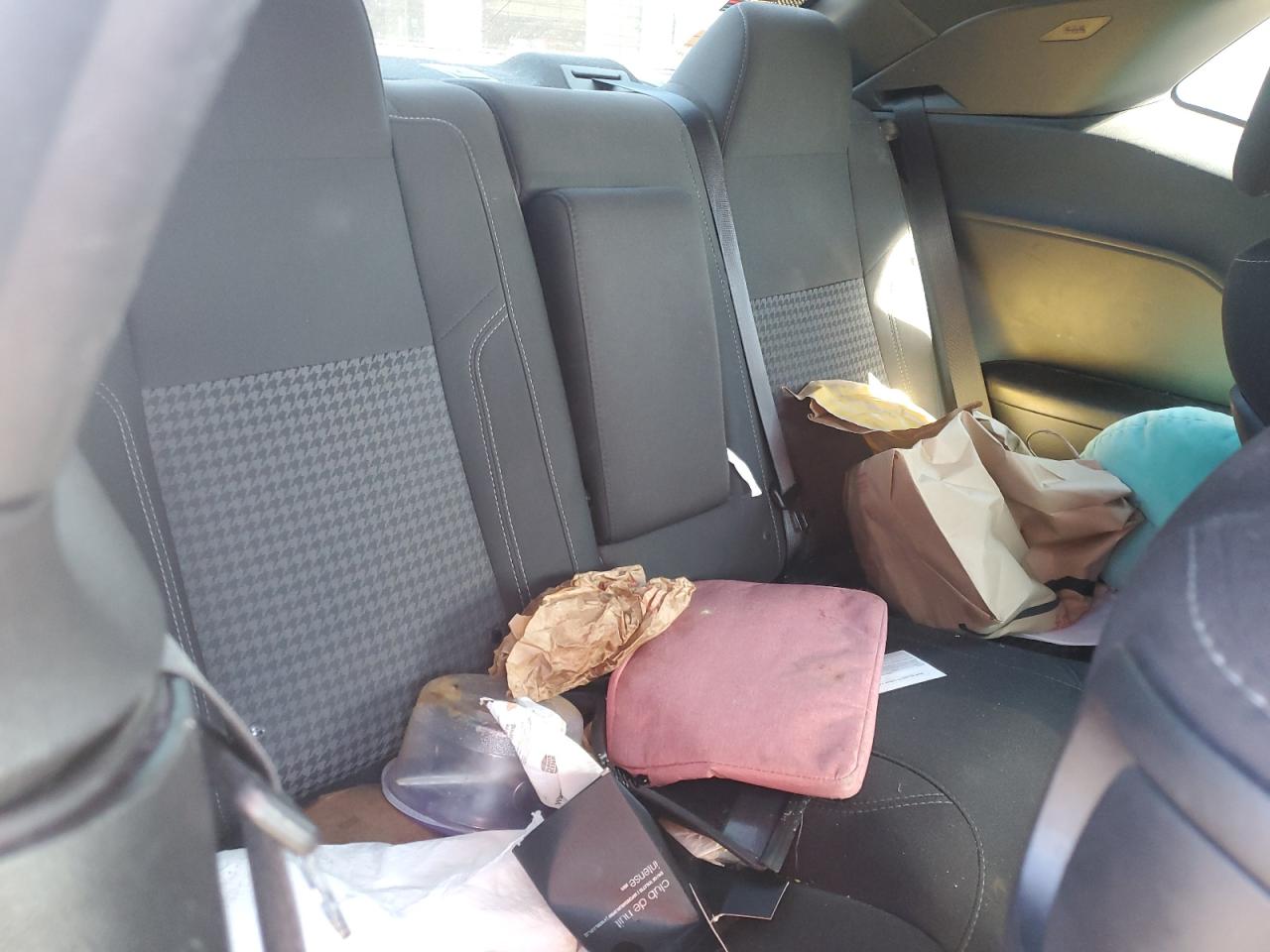 Dodge Challenger Sxt Image 10