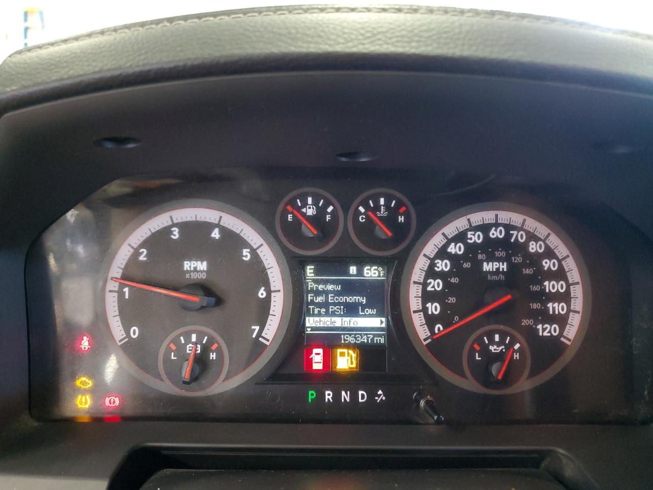 Dodge Ram 1500 Laramie Image 12