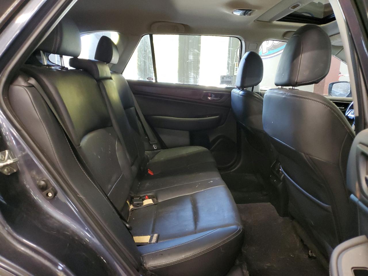 Subaru Outback 3.6r Limited Image 7