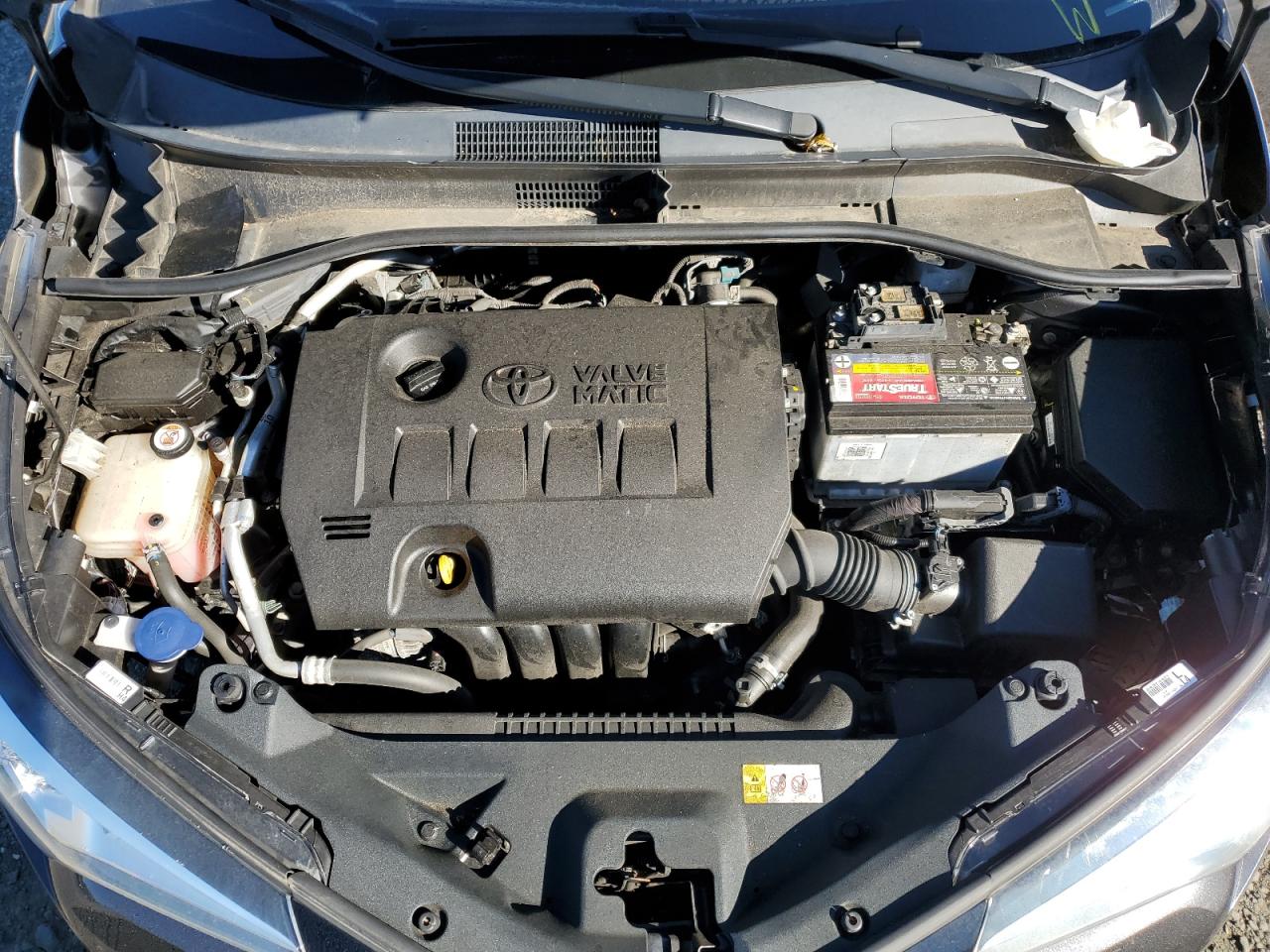 Toyota C-HR Xle Image 10