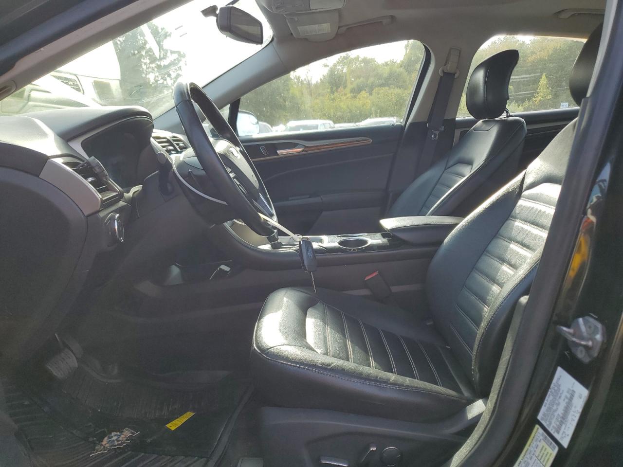 Ford Fusion Se Image 5