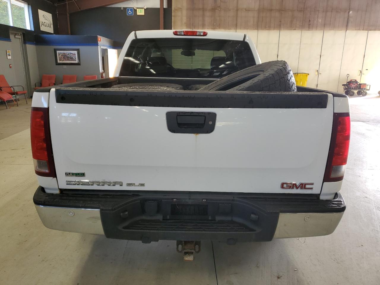 GMC Sierra K1500 Sle Image 4
