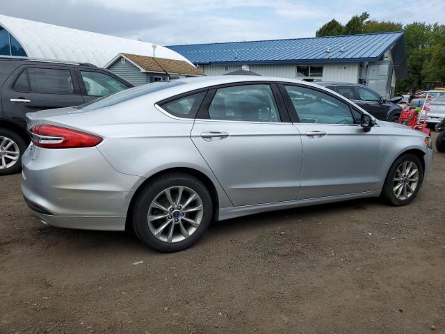Ford Fusion Se Image 3